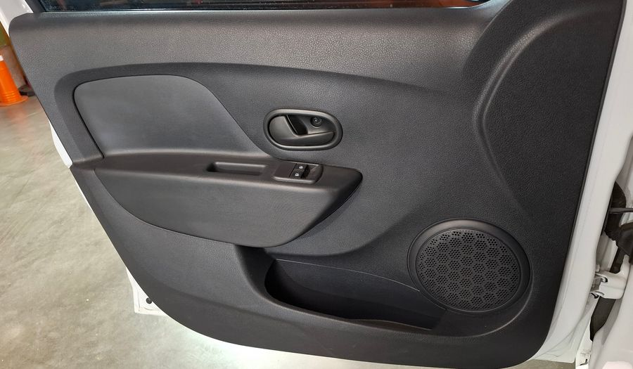 Renault Sandero 1.6 LIFE Hatchback 2023