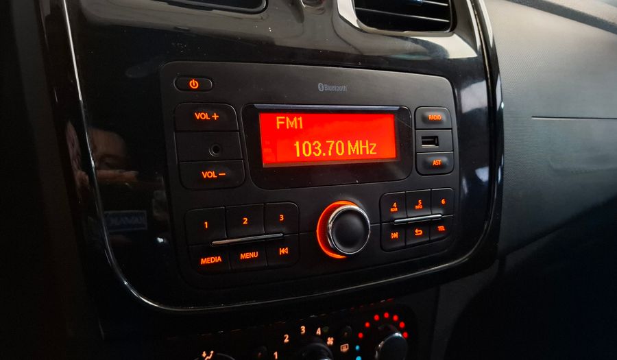 Renault Sandero 1.6 LIFE Hatchback 2023