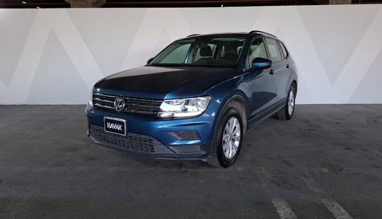Volkswagen • Tiguan
