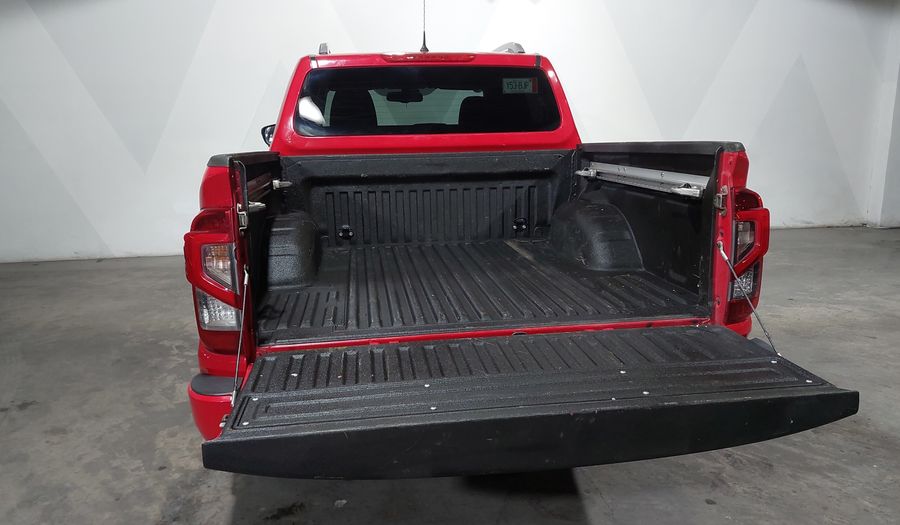 Nissan Frontier 2.5 PLATINUM LE AUTO Pickup 2022