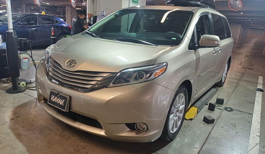 Toyota Sienna 3.5 LIMITED AT Minivan 2015