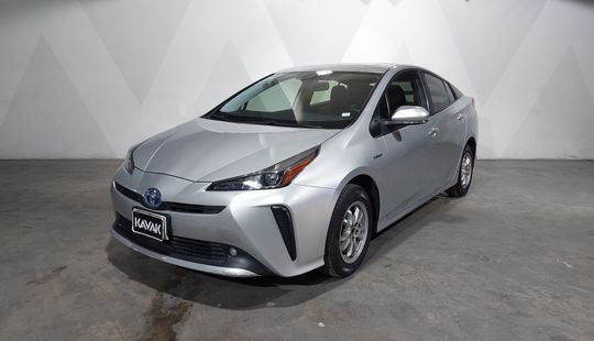 Toyota • Prius