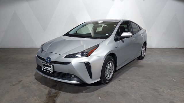 Toyota • Prius