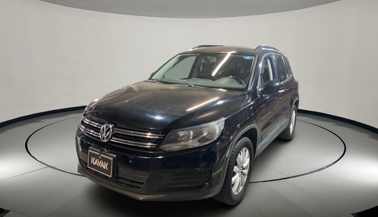 Volkswagen • Tiguan