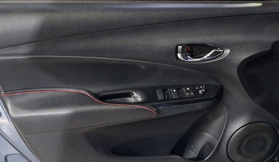 Toyota Yaris 1.5 S AUTO Hatchback 2019