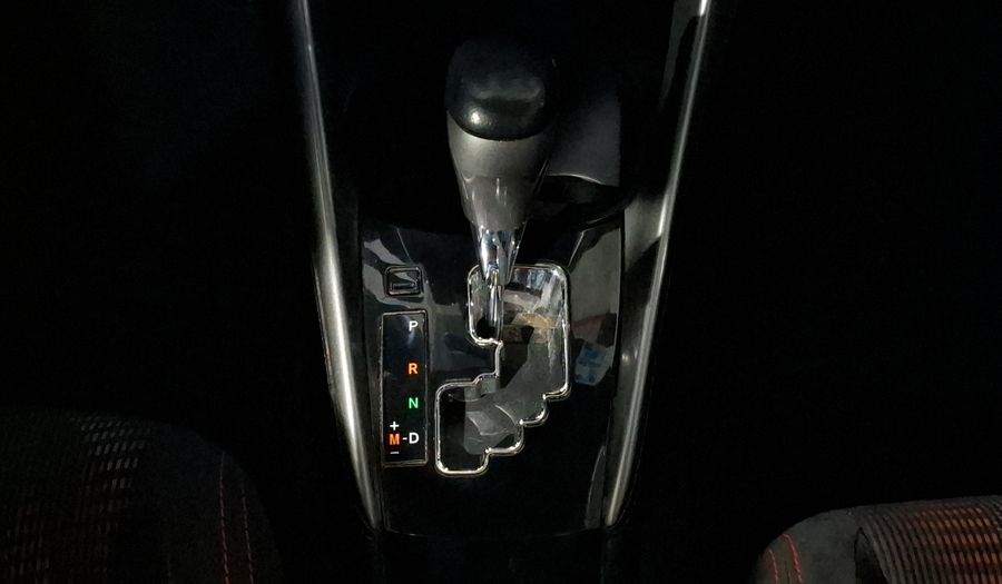 Toyota Yaris 1.5 S AUTO Hatchback 2019