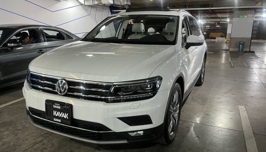 Volkswagen • Tiguan