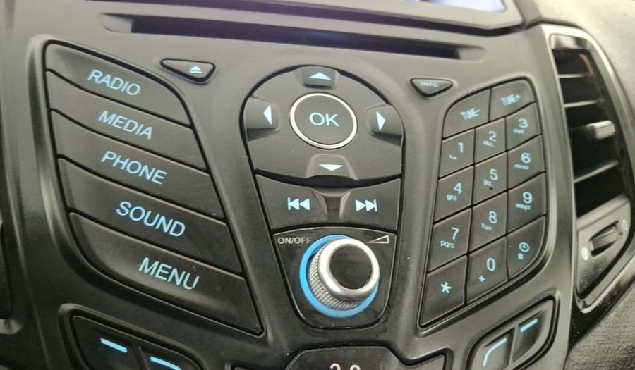 Ford Fiesta 1.6 S MT Sedan 2016