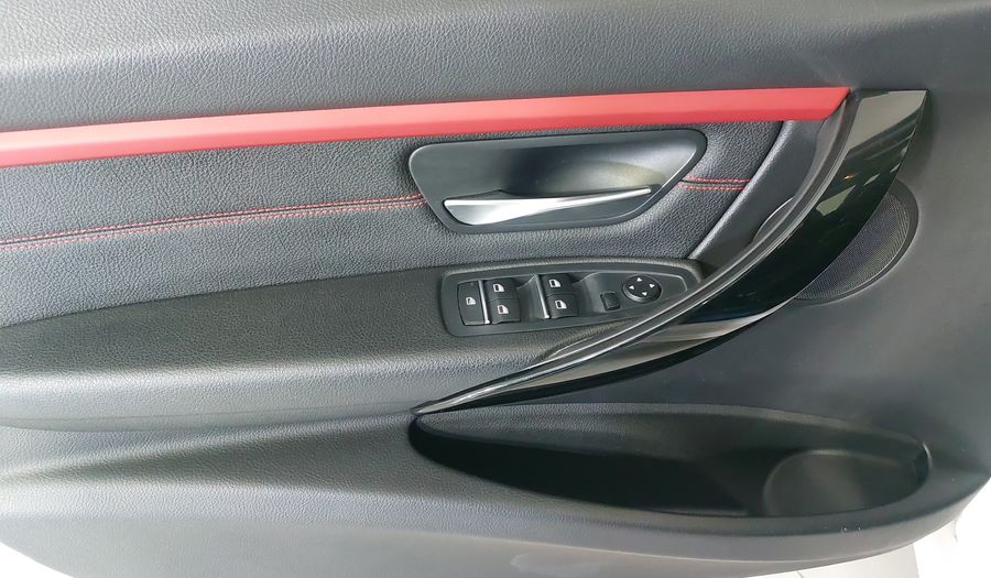 Bmw Serie 3 2.0 320IA SPORT LINE AUTO Sedan 2017