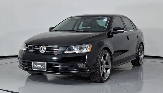 Volkswagen • Jetta