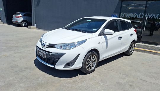 Toyota • Yaris