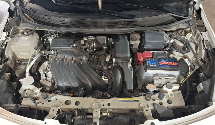 Nissan Versa 1.6 EXCLUSIVE AUTO Sedan 2018