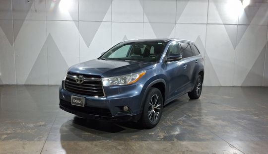 Toyota • Highlander