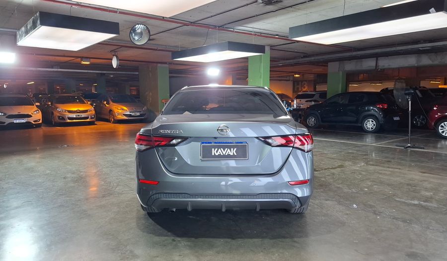 Nissan Sentra 2.0 ADVANCE Sedan 2022