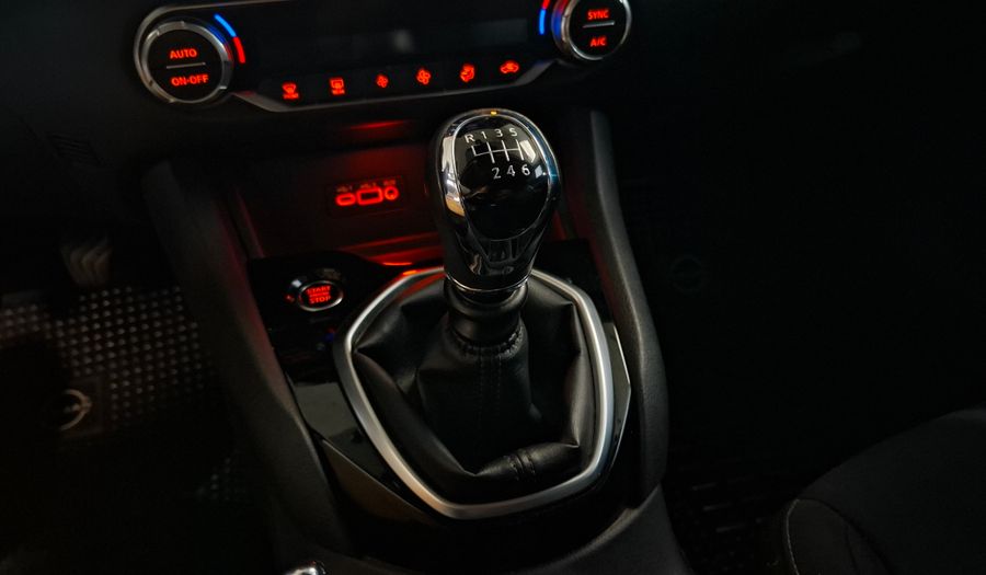 Nissan Sentra 2.0 ADVANCE Sedan 2022