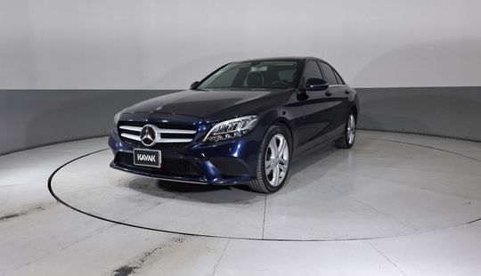 Mercedes Benz • Clase C