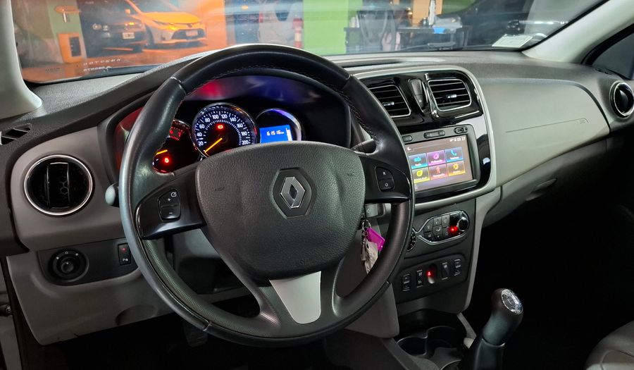 Renault Logan 1.6 PRIVILEGE Sedan 2017