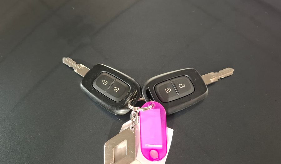 Renault Logan 1.6 PRIVILEGE Sedan 2017