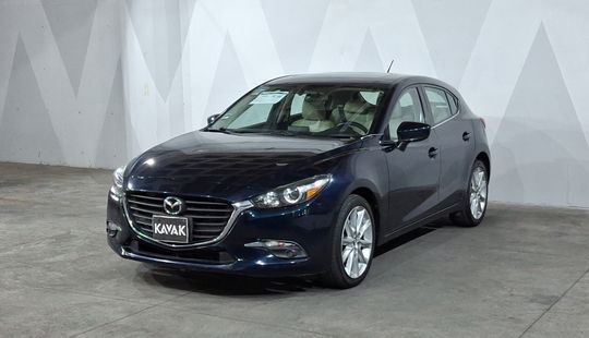 Mazda • Mazda 3