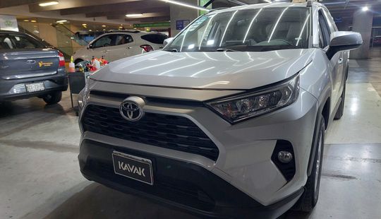 Toyota • RAV4