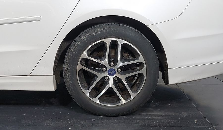 Ford Fusion 2.5 16V IVCT FLEX AUTO Sedan 2013