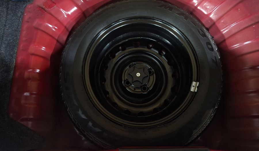 Nissan March 1.6 SENSE MT Hatchback 2016