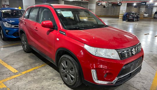 Suzuki • Vitara