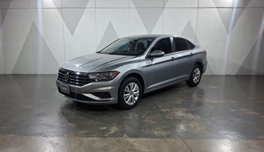 Volkswagen • Jetta