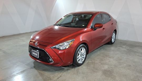 Toyota • Yaris