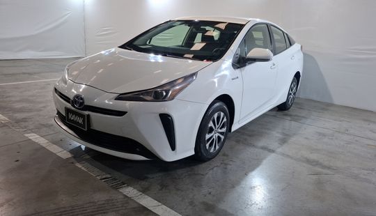 Toyota • Prius