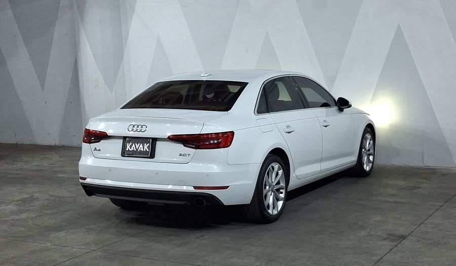 Audi A4 2.0 TFSI SELECT S-TRONIC Sedan 2017