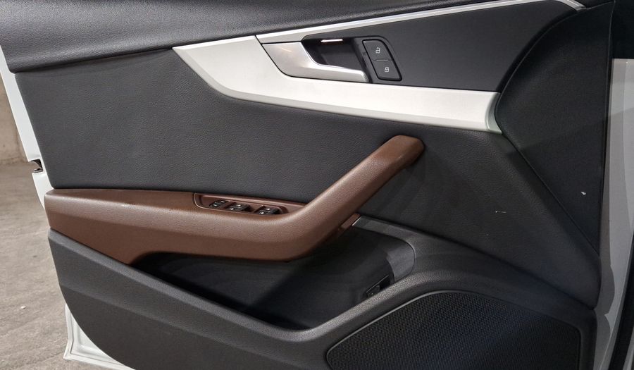 Audi A4 2.0 TFSI SELECT S-TRONIC Sedan 2017