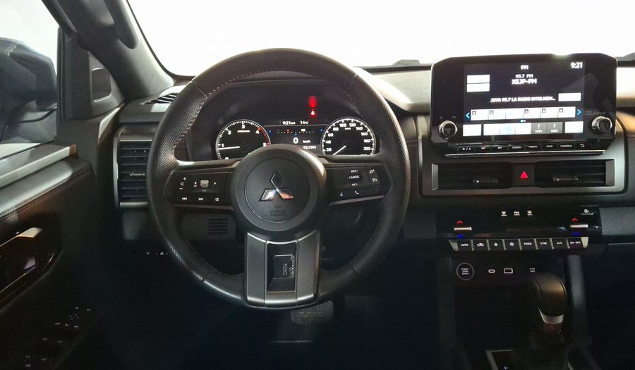 Mitsubishi L200 2.4 GSR DIESEL AUTO 4WD Pickup 2025