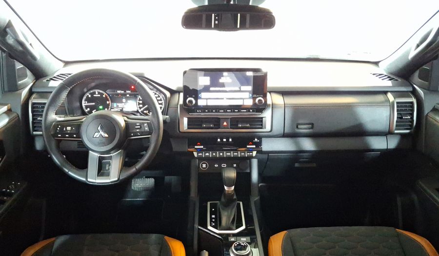 Mitsubishi L200 2.4 GSR DIESEL AUTO 4WD Pickup 2025