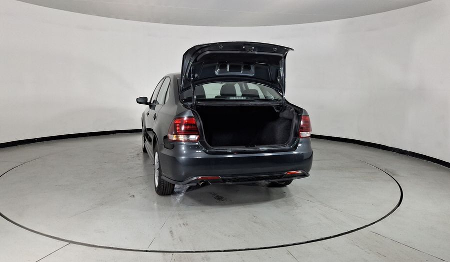 Volkswagen Vento 1.6 STARTLINE AUTO Sedan 2020