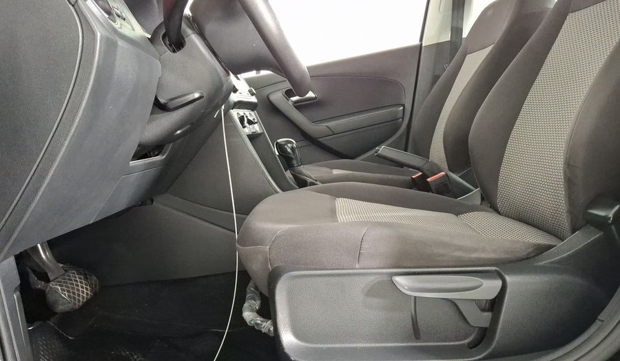 Volkswagen Vento 1.6 STARTLINE AUTO Sedan 2020