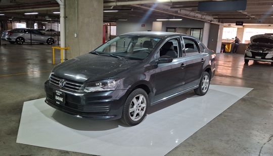 Volkswagen • Vento