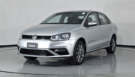 Volkswagen • Vento