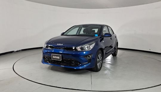 2022 • 57,778 km • Automático