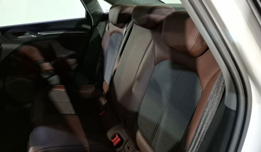 Audi A3 1.4 35 SELECT DCT Sedan 2019