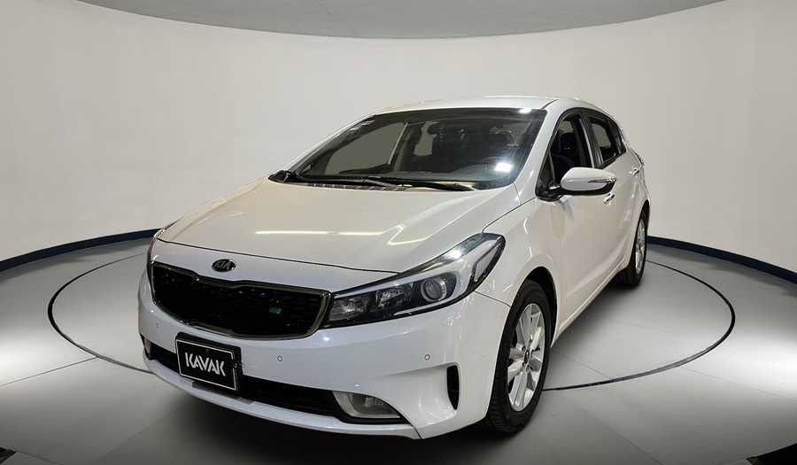 Kia Forte 2.0 EX MT Hatchback 2017