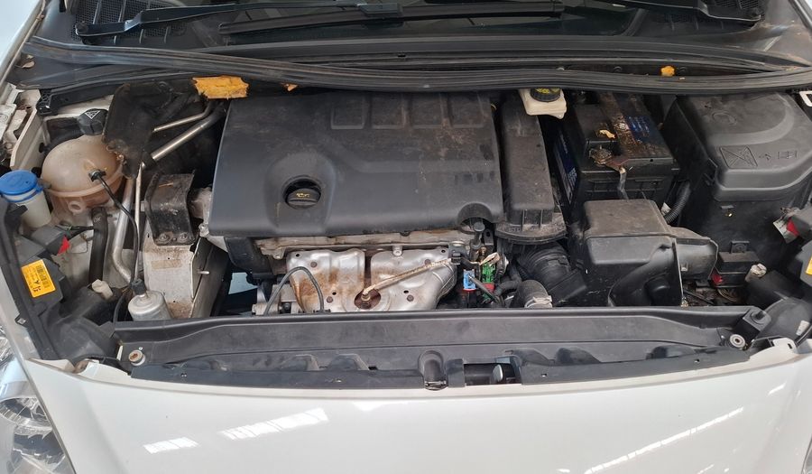 Peugeot 308 1.6 ACTIVE Hatchback 2014