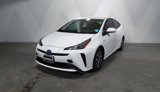 Toyota • Prius