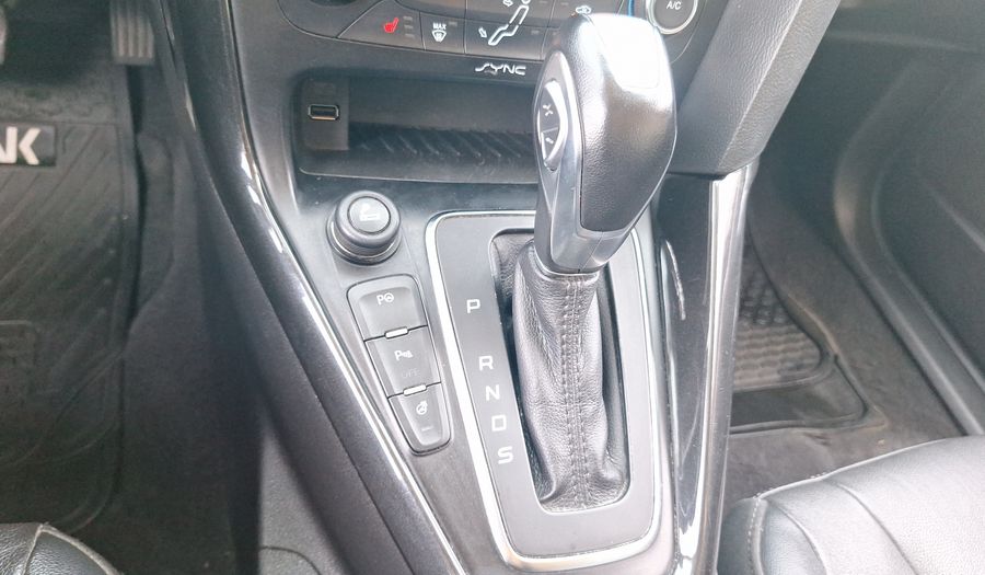 Ford Focus 2.0 TITANIUM POWER SHIFT Hatchback 2018