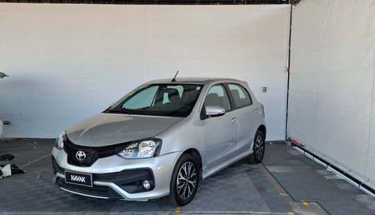 Toyota • Etios