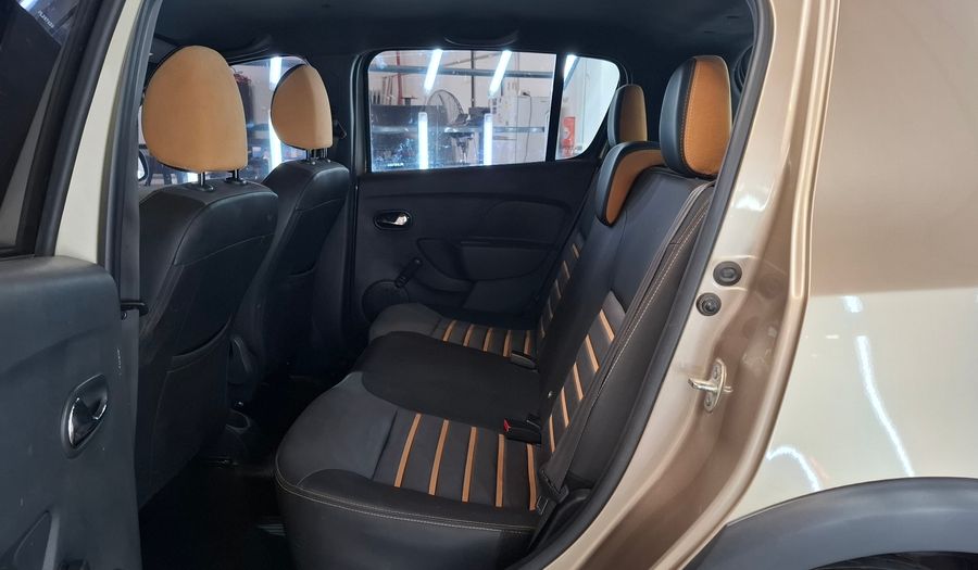 Renault Sandero Stepway 1.6 ZEN Hatchback 2022