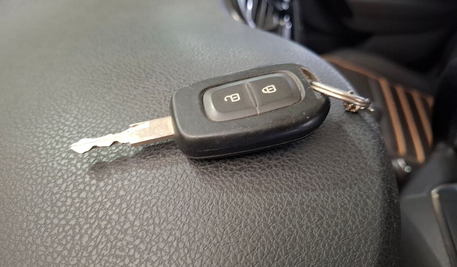 Renault Sandero Stepway 1.6 ZEN Hatchback 2022