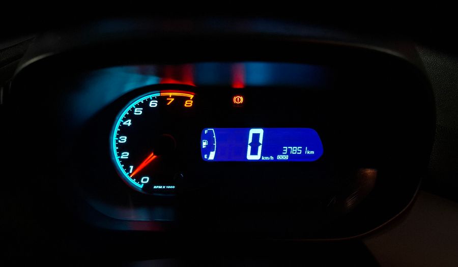 Chevrolet Onix 1.4 LT Hatchback 2017