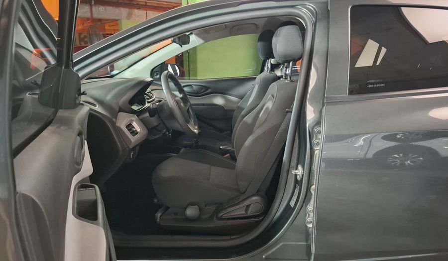 Chevrolet Onix 1.4 LT Hatchback 2017