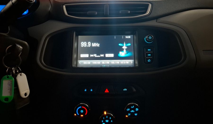 Chevrolet Onix 1.4 LT Hatchback 2017